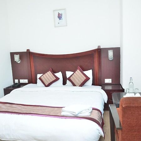 Ddr Hotel Residency Gurgaon Exterior foto