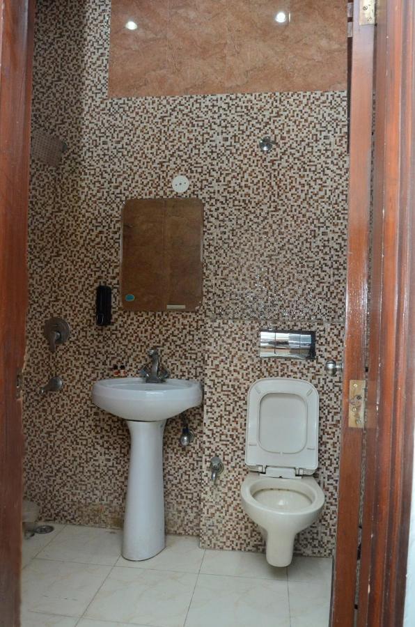 Ddr Hotel Residency Gurgaon Exterior foto